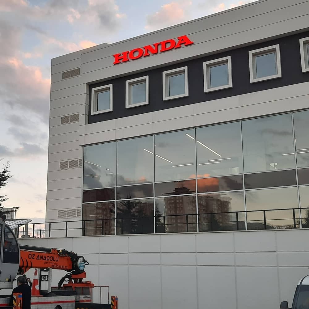 Gebze Dijital Baskı 1 Honda Genel Merkez Reklam Calismasi